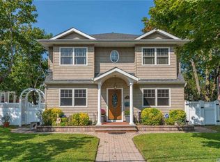 28 Jefferson Ave, Bayville, NY