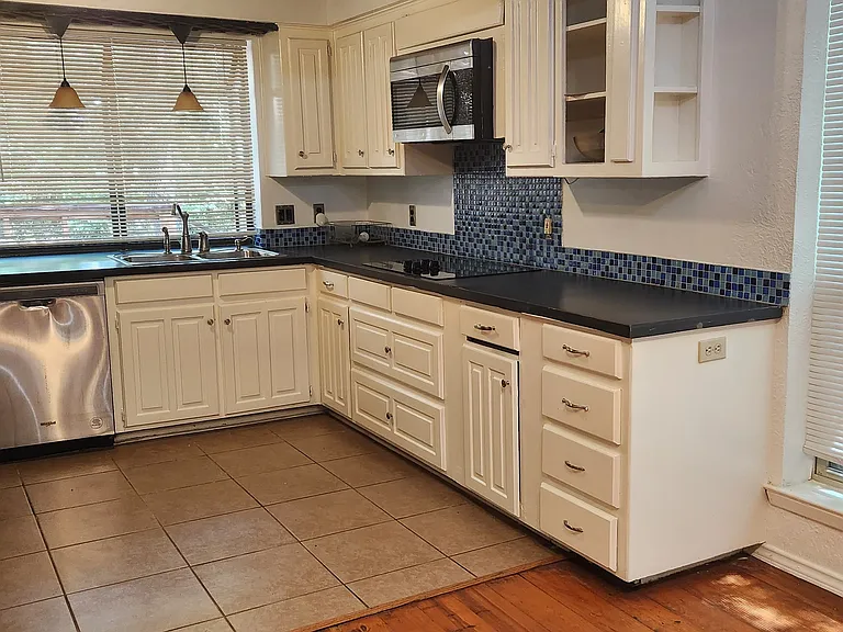 5901 Mountainwood Dr — Photo 20