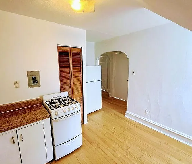 4915 Wynnefield Ave #3B — Photo 9