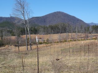 366 Log Cabin Ln, Union Mills, NC 28167