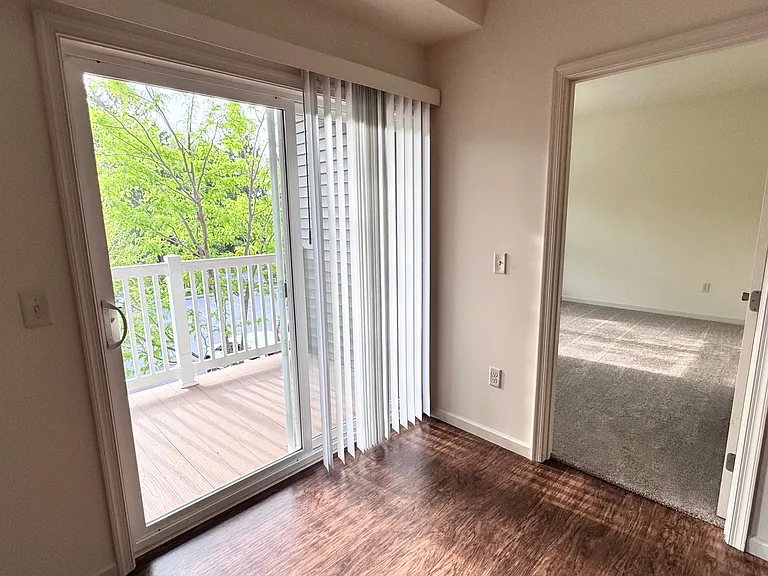Dogwood Floor Plan - Sliding Door
