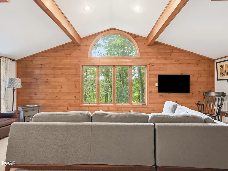 211 Water View Dr — Photo 3