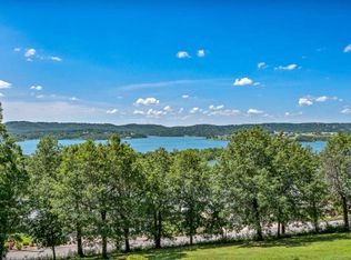 29 White Oak Estates Rd, Kimberling City, MO 65686
