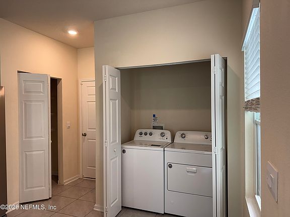 2nd image of 392 COASTLINE Way