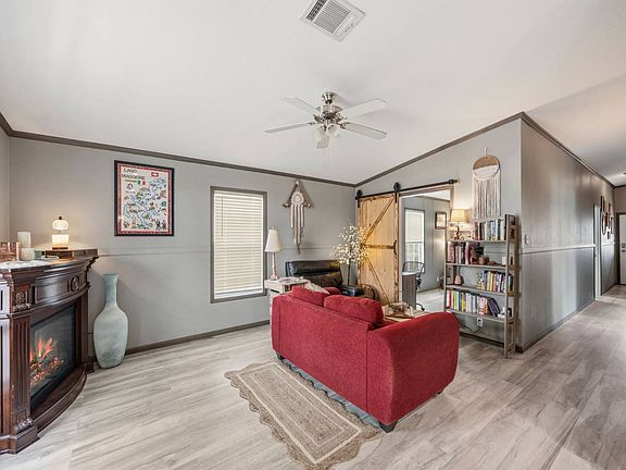 4th image of 3228 Wild Ivy Way