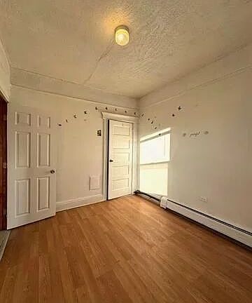 3rd image of 117 Virginia Ave Floor 2