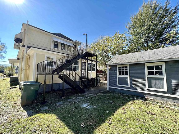5th image of 3520 Faxon Ave