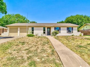 1005 Keller Ave, Benbrook, TX 76126