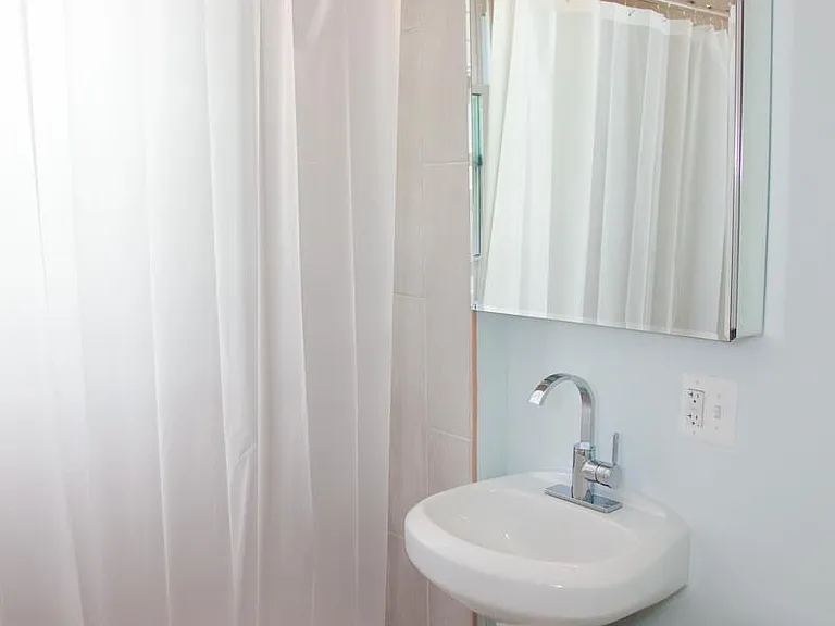 374 Prospect St #1L — Photo 5