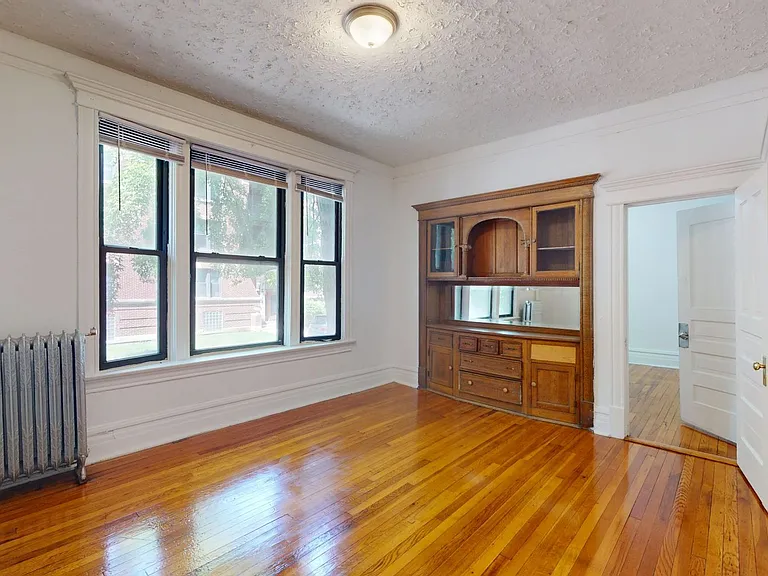 5401-5403 S. Woodlawn Avenue — Photo 76