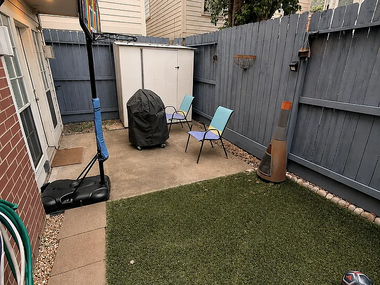 2248 La Branch St — Photo 30
