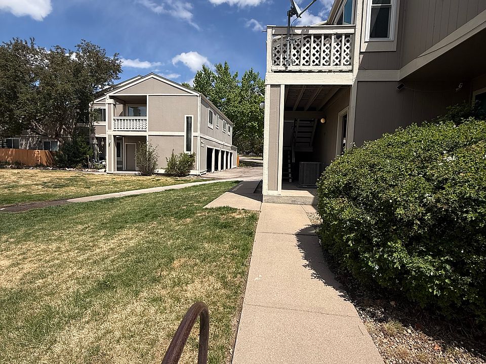 1st image of 4571 S Hannibal St #28