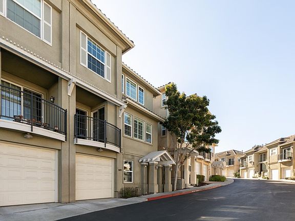 4th image of 2691 Villa Cortona Way