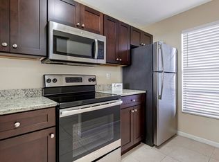 5080 Palm Hill Dr, West Palm Beach, FL 33415