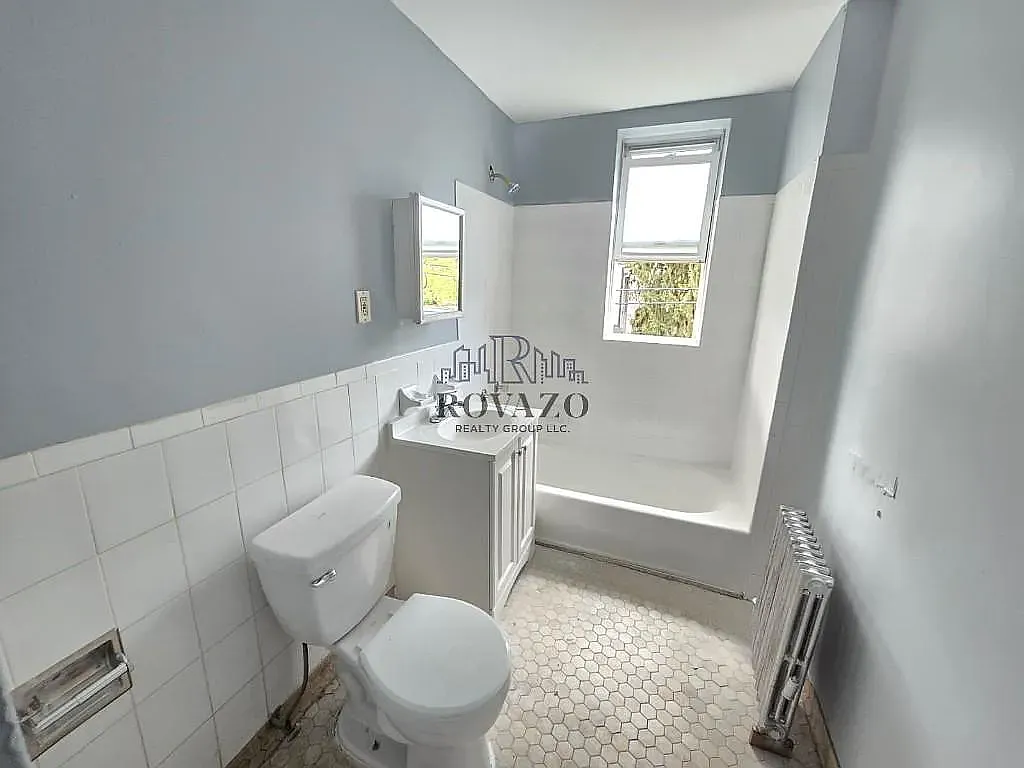 2 bed, $1,750 — Photo 1