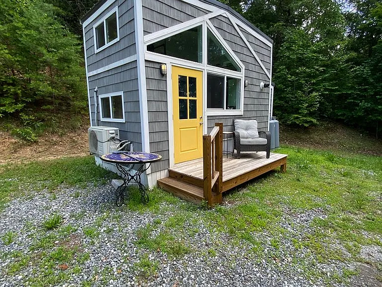 333 Evans Rd — Photo 6