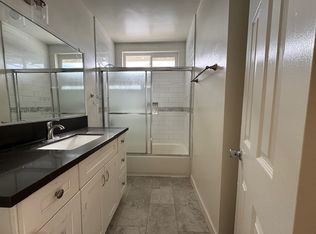 20526 Hartland St #14, Winnetka, CA 91306