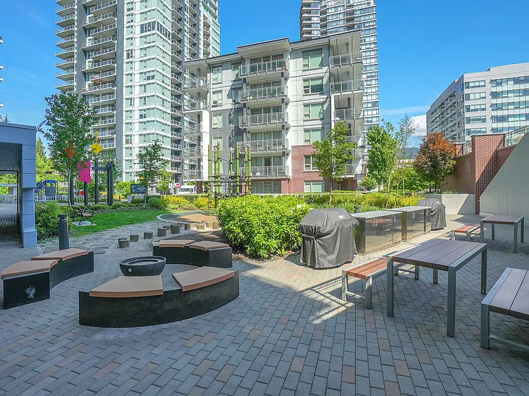 305 Morrissey Rd #2106 — Photo 28