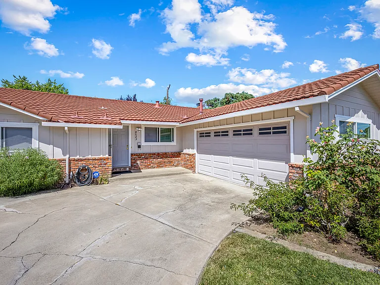 4623 Borina Dr — Photo 7