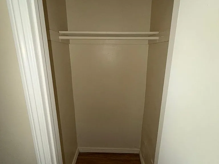 827Oxfo — Photo 15