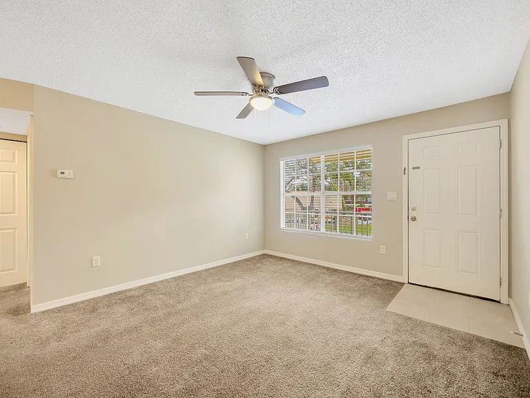 308 Lake Parsons Grn — Photo 7