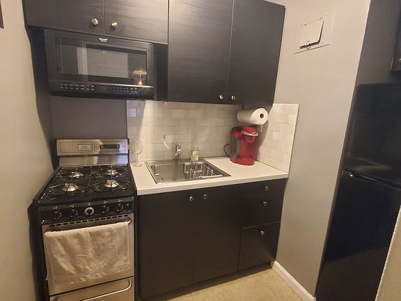 5th image of 209 E 56th St APT 6C