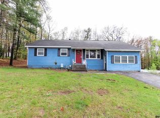 7 Birchwood Ct, Ballston Spa, NY 12020