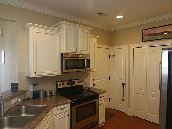 4th image of 2005 B Croyden Cir