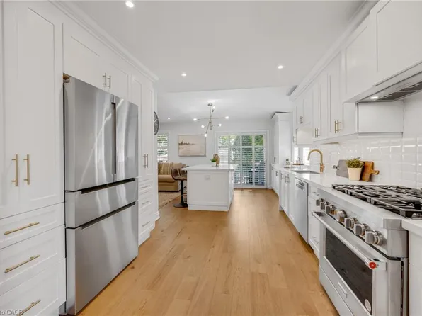 4013 Jarvis Cres, Burlington, ON L7M 4K4