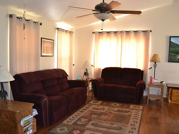 4th image of 381 Dry Fork Way