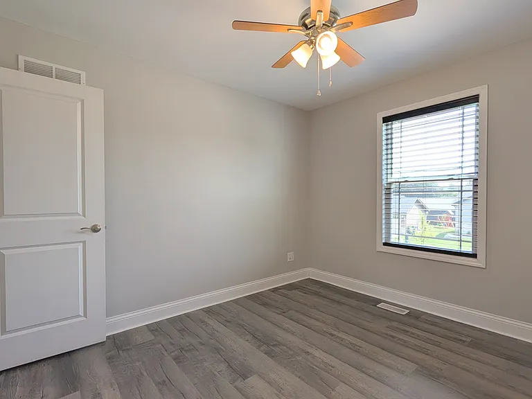 1117 Baseball Dr — Photo 23