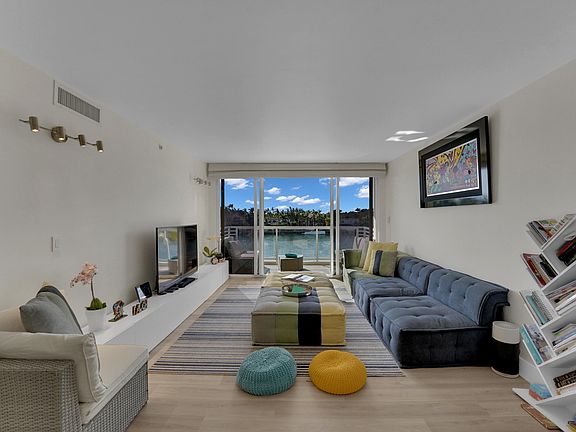 3rd image of 5600 Collins Avenue #4j
