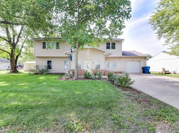 400 Chestnut St, Stanford, IL 61774