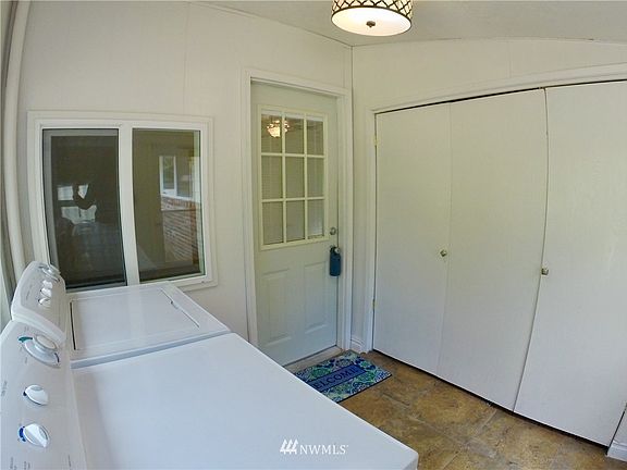 5th image of 2150 NW Woodland Drive