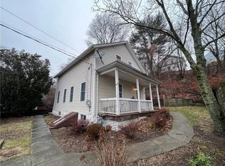 1245 Mendon Rd, Cumberland, RI 02864