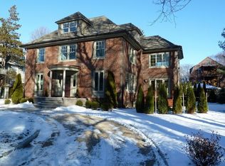 15 Grozier Rd, Cambridge, MA 02138