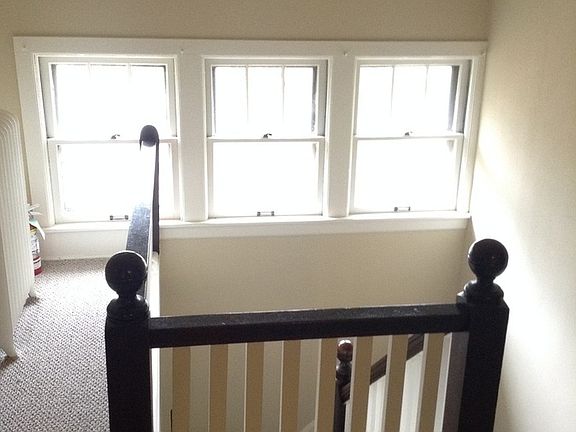 4th image of 2110 E Linnwood Ave