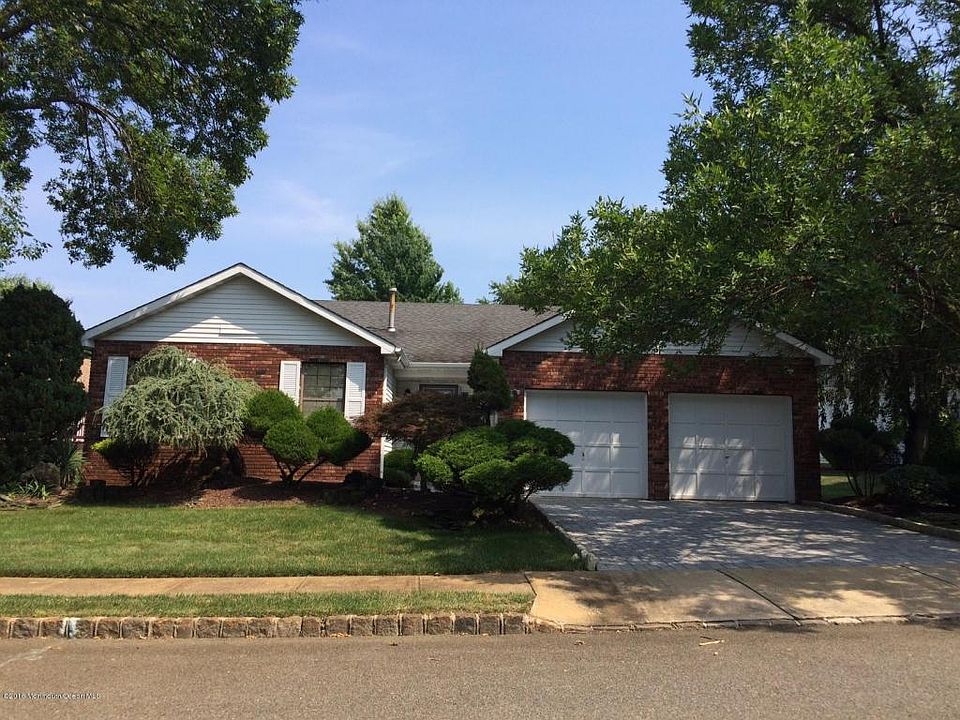 2nd image of 26 Lesley Dr