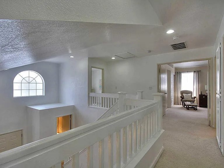 43120 Brighton Cmn — Photo 14