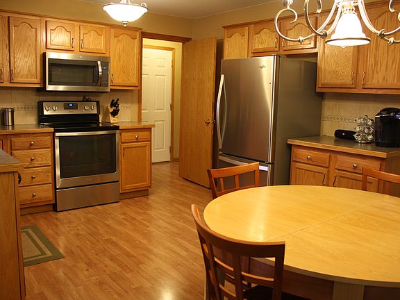 5th image of 3849 Cottage Grove Ct