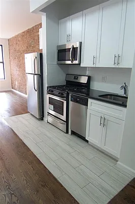 Rented by Susan Finkel, LREB | media 40