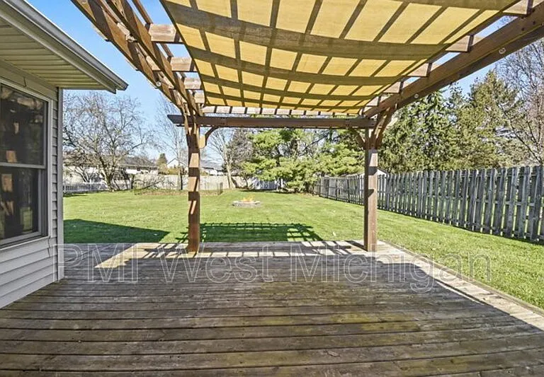 6593 Crownpointe Dr SW — Photo 23