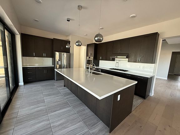 3rd image of 6163 Sagebrush Bend Way