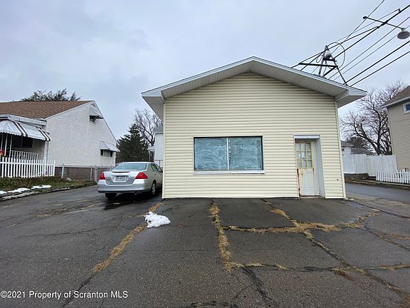 3rd image of 1028-1030 Snyder Ave