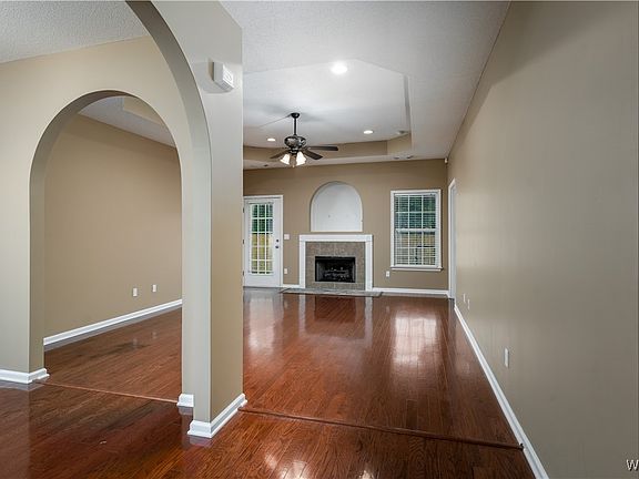 3rd image of 1909 43rd Ave