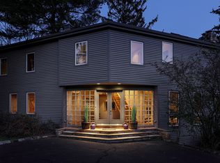 140 Spruce Hollow Ln, Pittsburgh, PA 15238