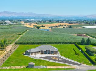 10908 Wedgewood Heights Dr, Yakima, WA 98908