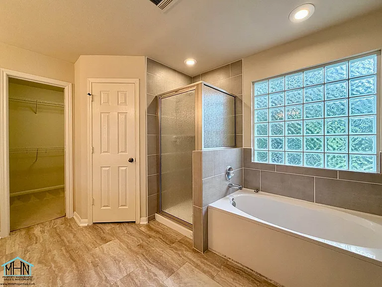 518 Willow Grove Dr — Photo 23
