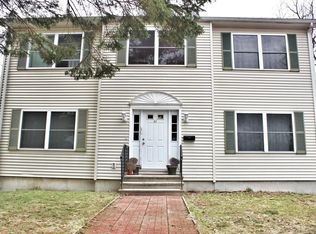 41 Hapgood Rd, Worcester, MA 01605