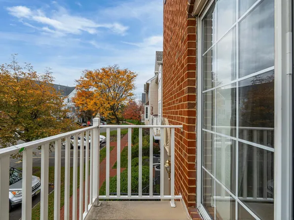 144 Cherry Street image 17 of 21